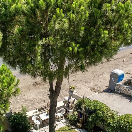 Nyaraló Marina 